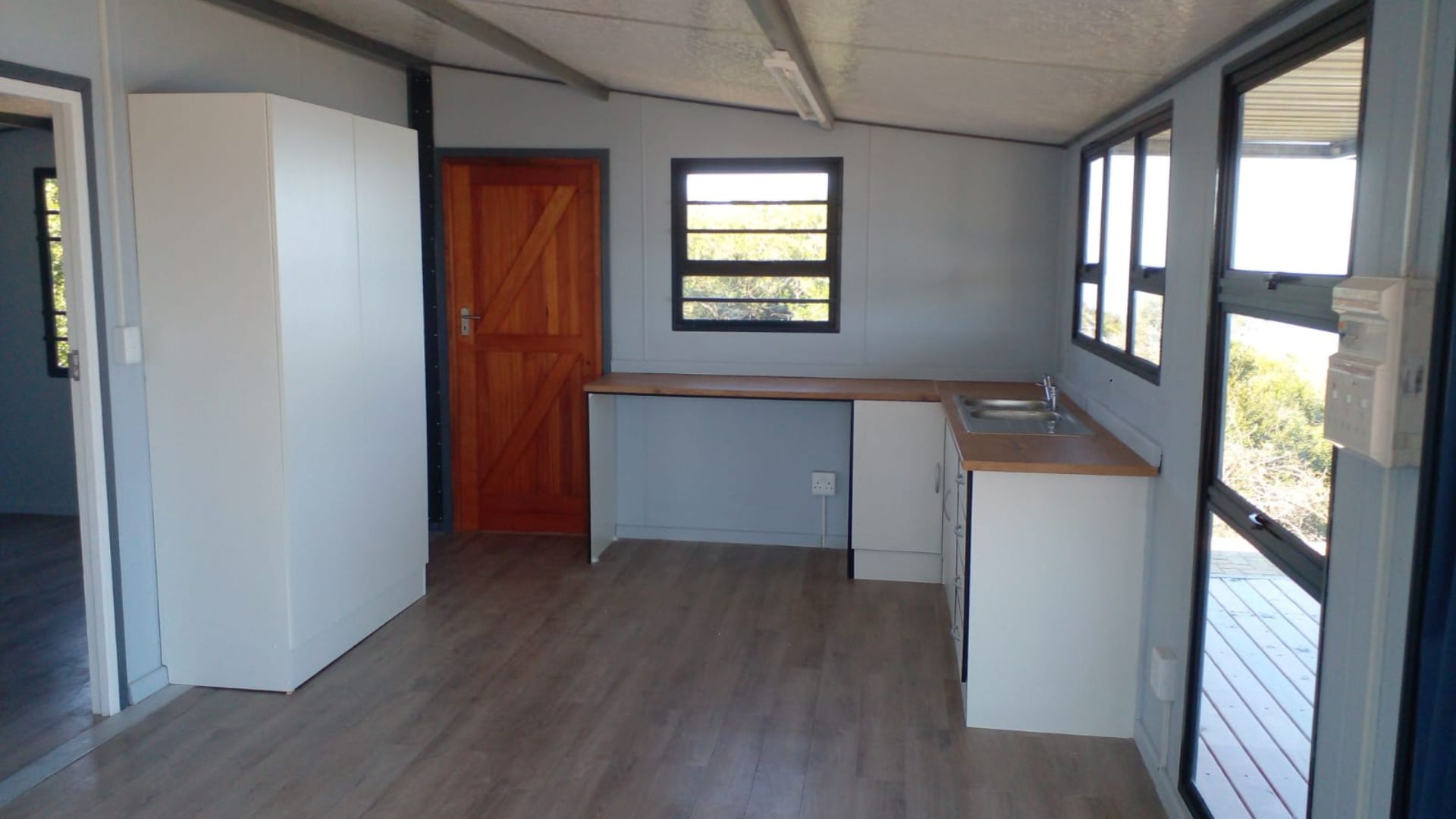 Kazin - Mobile - Kitchen units to rent